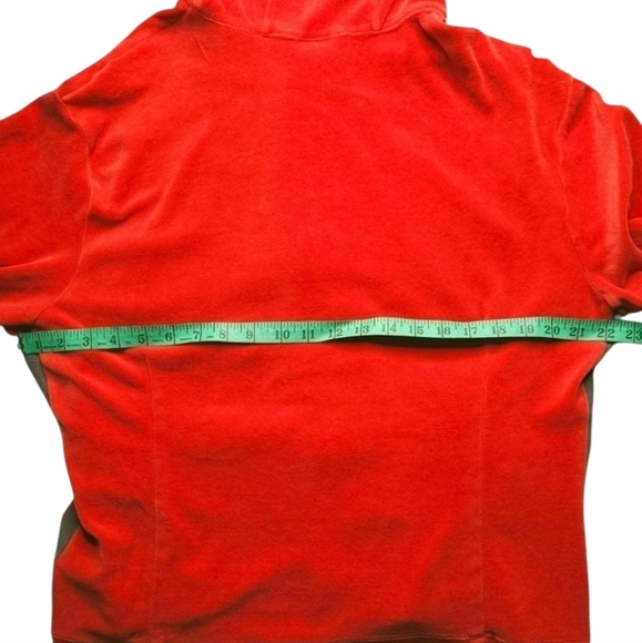 Nike Red Hoodie and Champion White Shorts Set - Picture 7 of 13